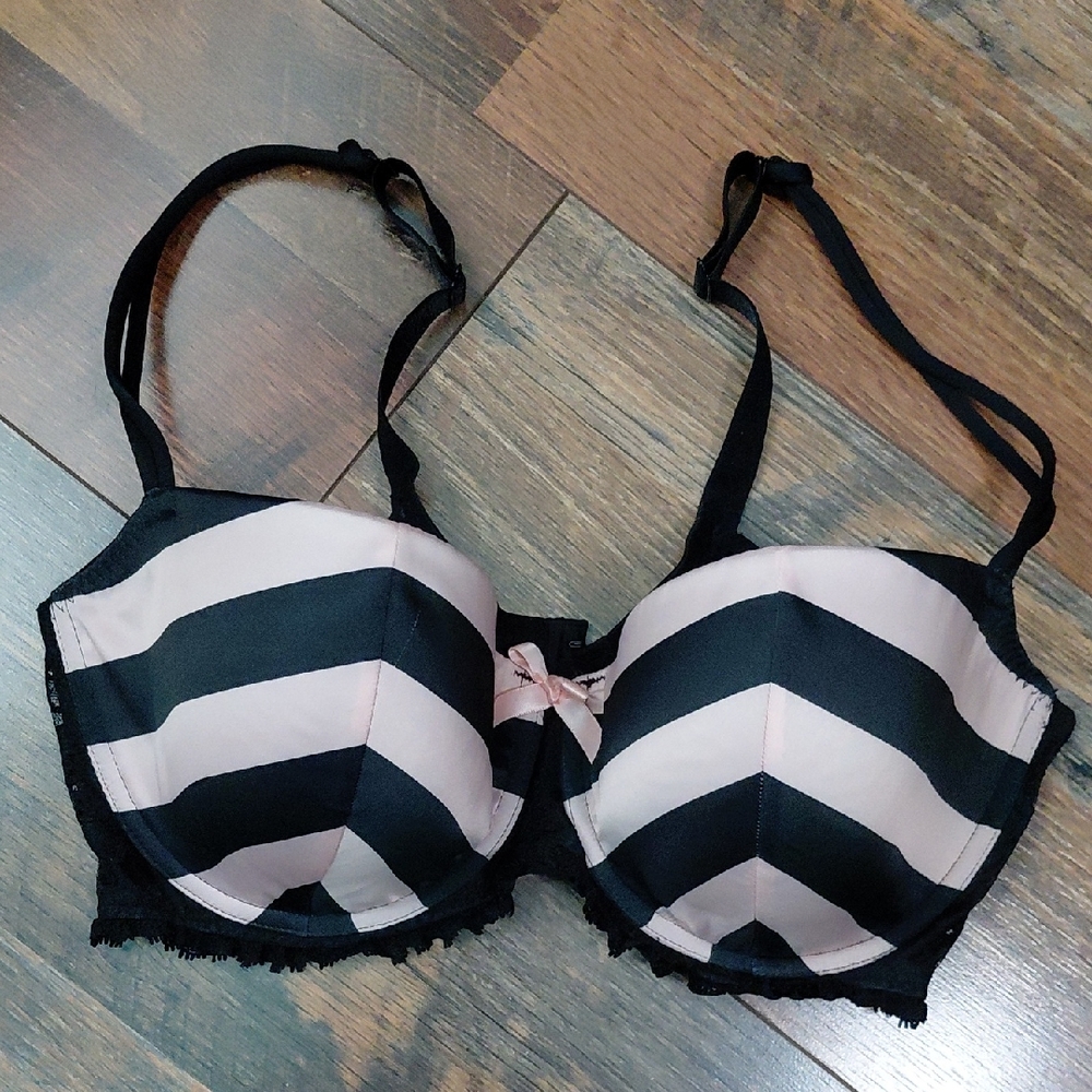 Cacique Black and Pink Chevron Bra